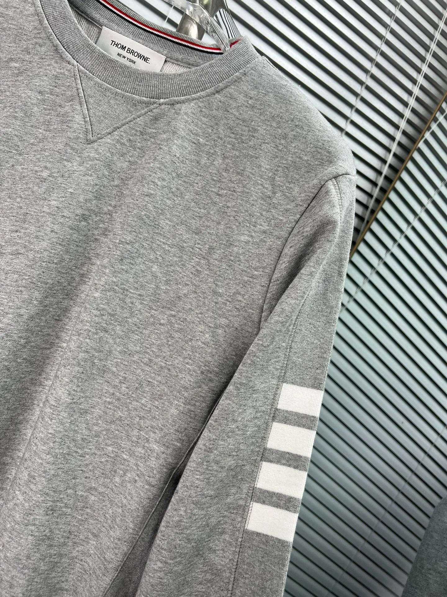 THOM BROWNE Classic ， ， ， 360 ， ， ！ ：Black Navy Blue Light Gray Sizes：012345